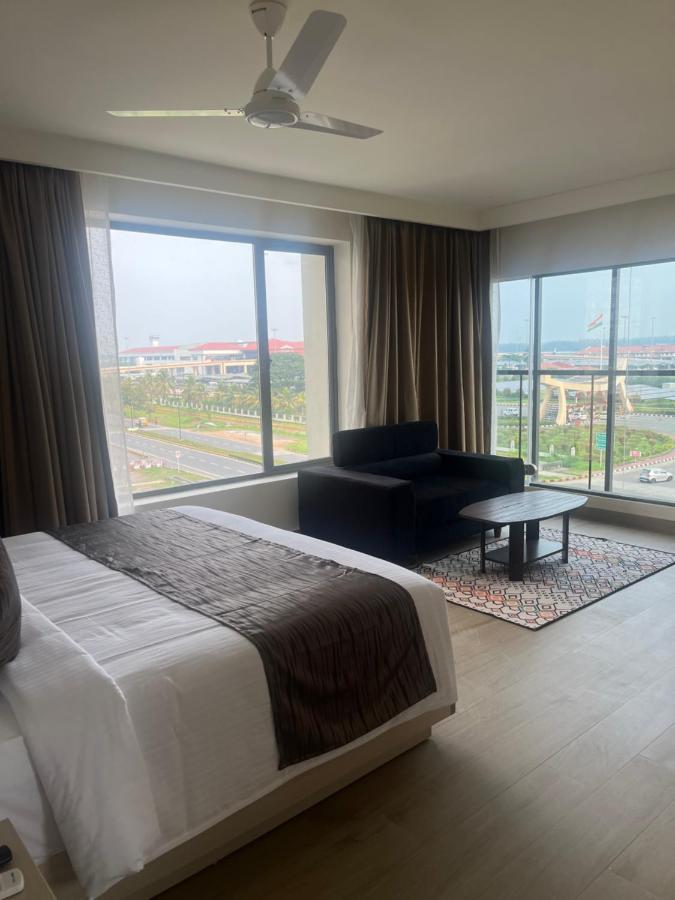 Presidency Airport Hotel Kochi Exteriör bild